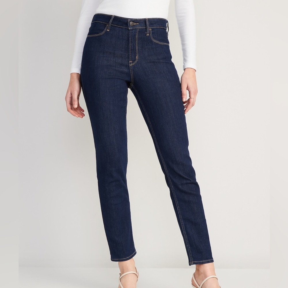 Old Navy Jeans NWT Size 14 short. High Rise Straight, dark blue denim